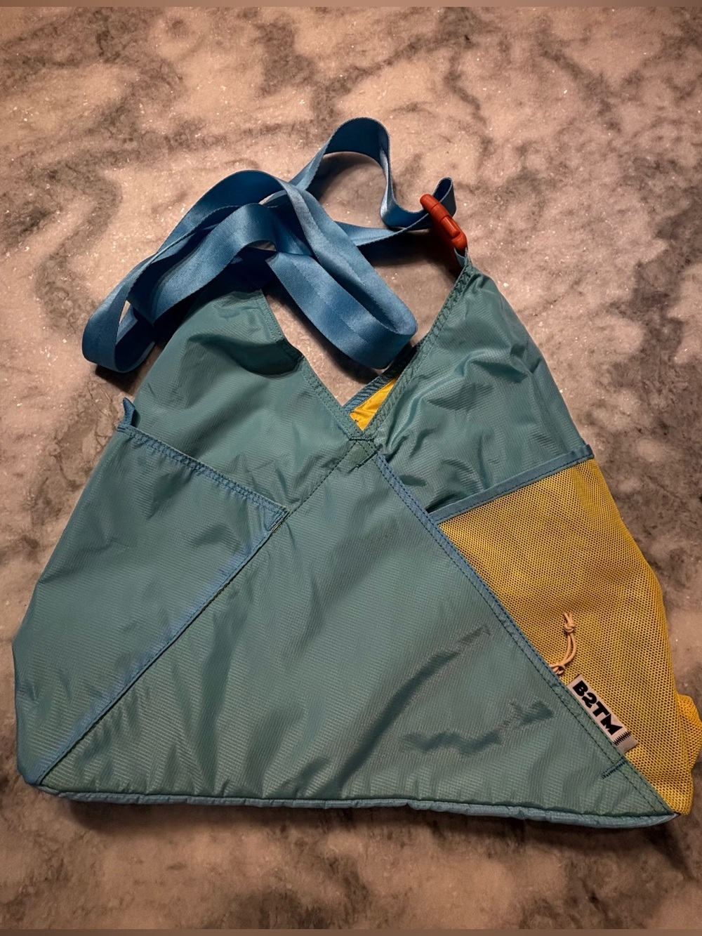 blue triangle tote 🩵